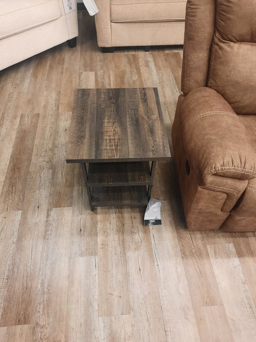 Jandoree End Table