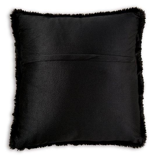 Gariland Pillow (Set of 4)