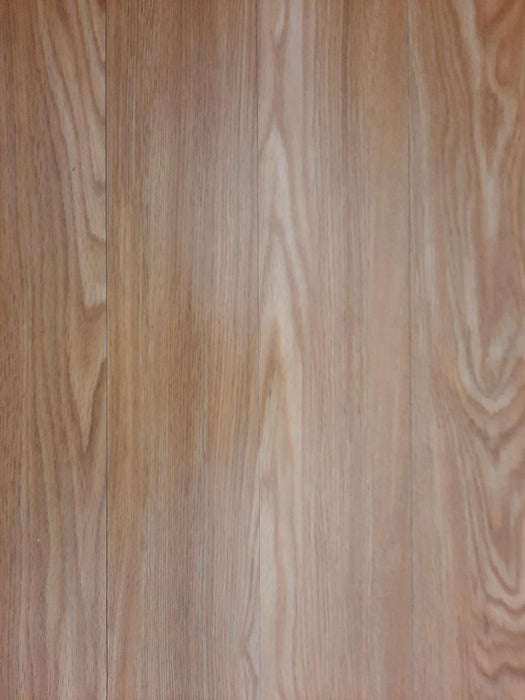 LUXURY VINYLE PLANK TARKETT RED OAK